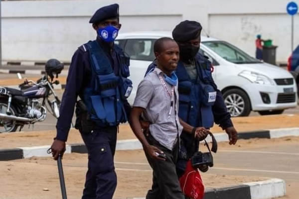 Ativistas angolanos dizem que direito à manifestação está posto em causa e temem mais repressão