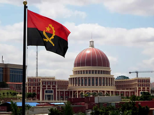 UNITA admite posse no parlamento angolano mas outros partidos da oposição estão divididos