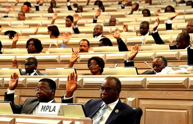 Deputados do MPLA prometem 