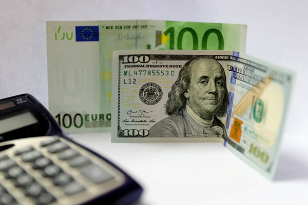 Euro segue acima de 1,11 dólares, o nível mais alto desde março de 2022