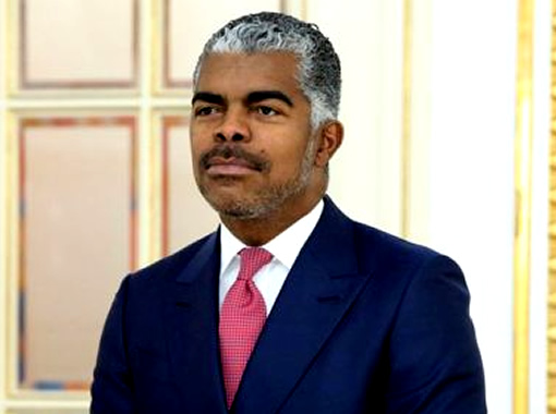 Ricardo Abreu pode substituir José de Lima Massano no BNA.