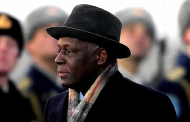 Ex-Presidente de Angola, José Eduardo dos Santos regressa a Barcelona para consultas médicas