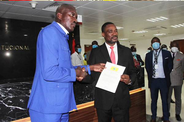 CASA-CE é a segunda força política angolana a formalizar candidatura às eleições gerais ao TC