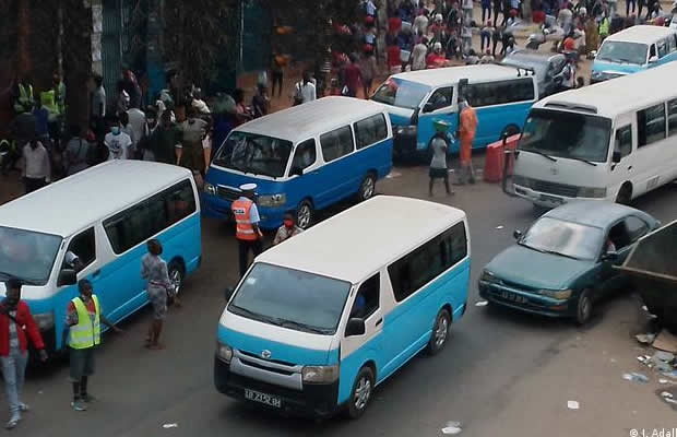 Associações de taxistas pedem “calma” aos associados e menos “excessos” à polícia