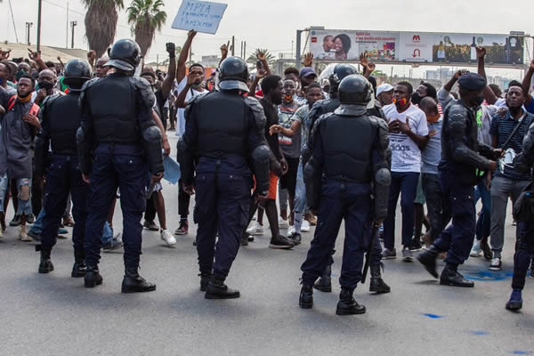 Eleições 2022: Polícia “pronta” para travar subversão apela à não permanência nos locais de voto