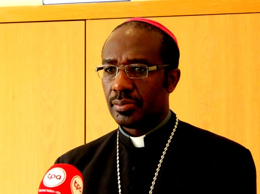 Bispos católicos angolanos alertam para “perigoso vazio de diálogo” entre governantes e a população