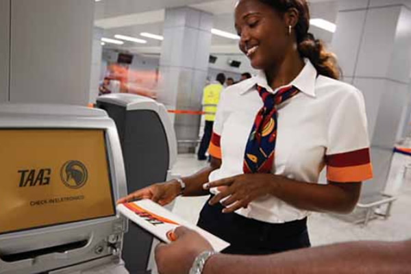 Preços dos bilhetes de passagens aéreas triplicaram