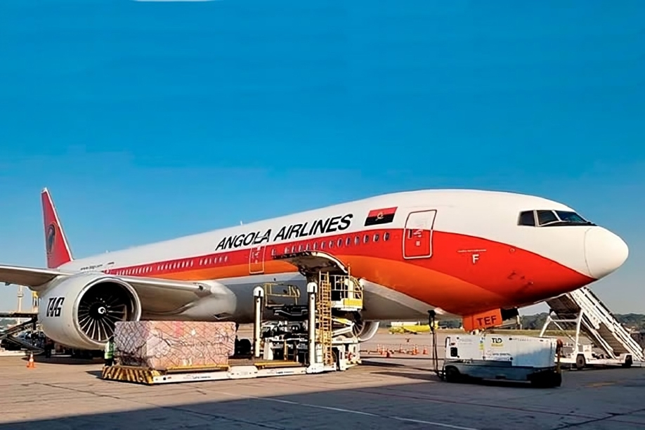 TAAG inicia voos regulares de carga no continente africano no novo aeroporto de Luanda